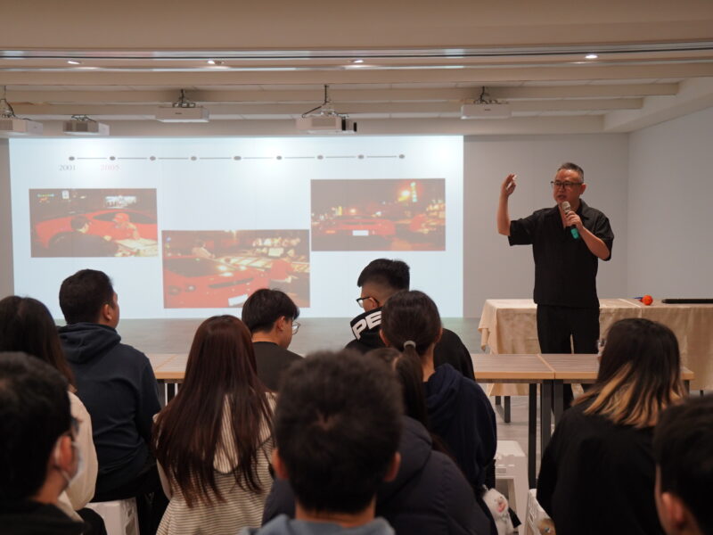 圖文:百夫長創辦人陳志彬蒞臨僑光科大行銷與流通管理系就業學程現身傳授創新秘訣。