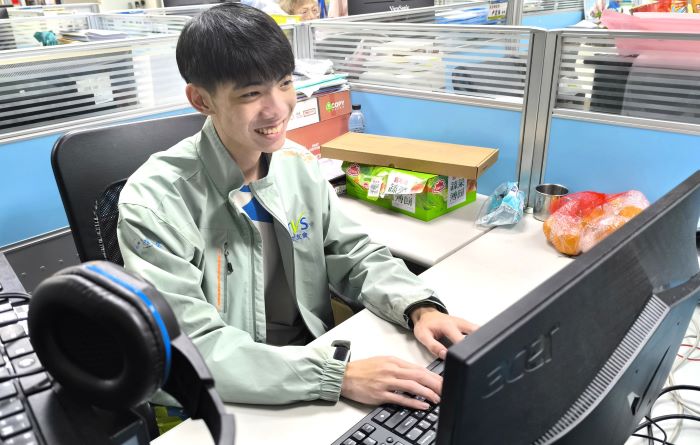 《圖說》榮獲商務軟體設計職種第一名的新北高工洪翊恩同學表示，去年參賽經驗轉化為今年奪冠。〈教育局提供〉