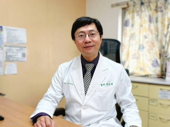 顏啟華醫師呼籲，先建立基礎疫苗保護，未來再視需求接種升級疫苗擴大保護力。圖/良醫健康